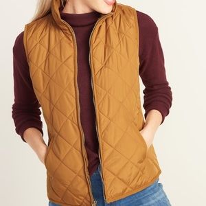 Old Navy lightweight puffer vest